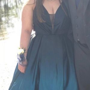 BETSY & ADAM PROM DRESS WITH POCKETS